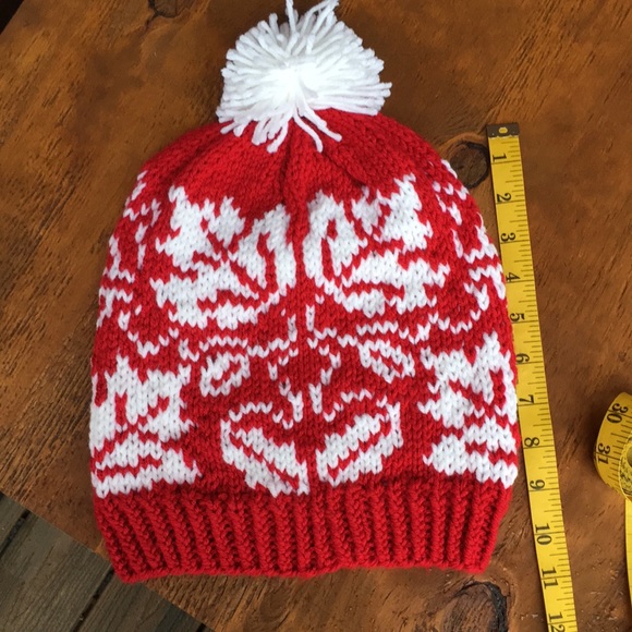 Hand Knit Canada Hat - Picture 6 of 6